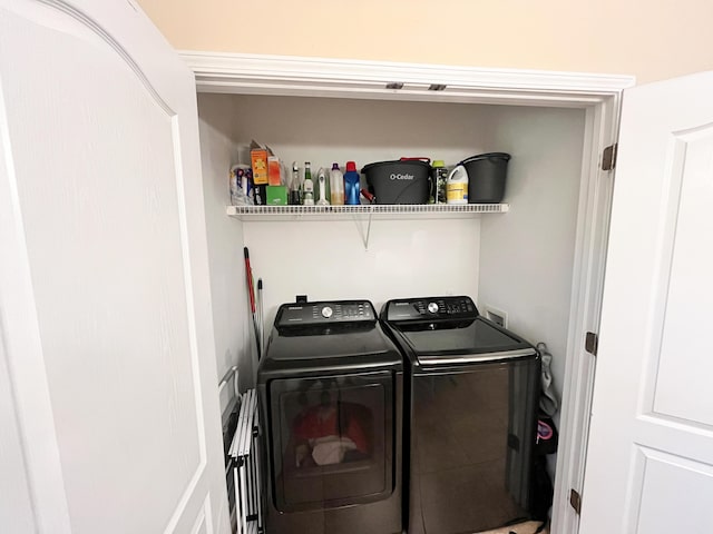 829 Fairview Dr Unit 1, Fort Walton Beach, FL 32548 - laundry area featuring separate washer and dryer
