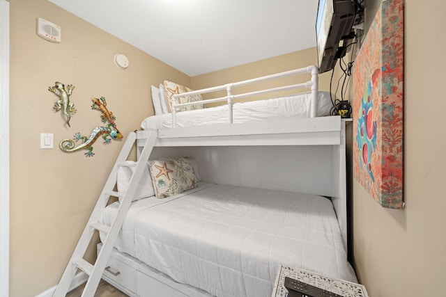 4203 Indian Bayou Trl Unit 1503, Destin, FL 32541 - bedroom featuring baseboards