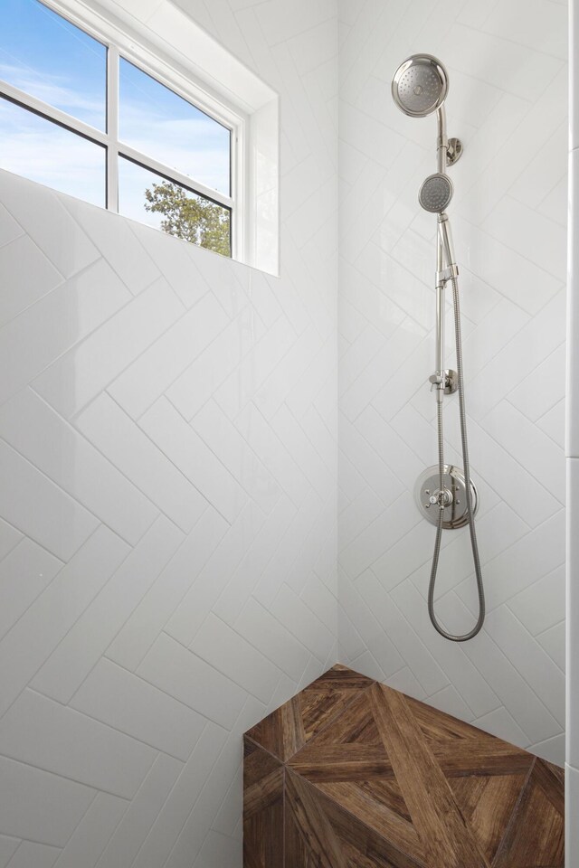 50 Camellia St, Santa Rosa Beach, FL 32459 - bathroom with a tile shower
