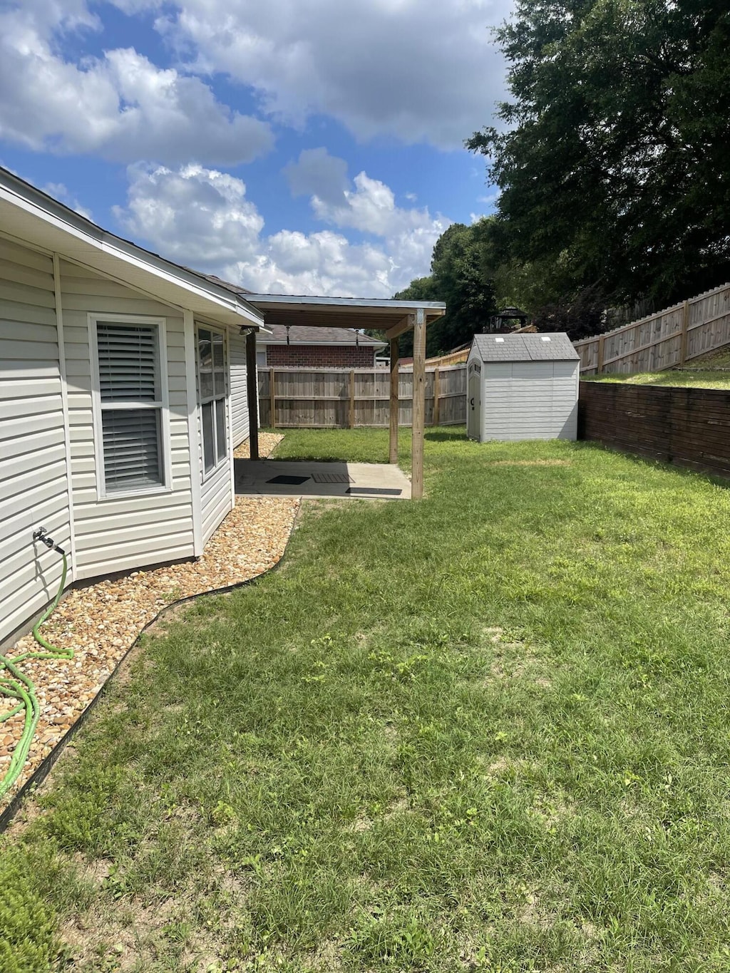 437 Hatchee Dr, Crestview, FL 32536 - view of yard