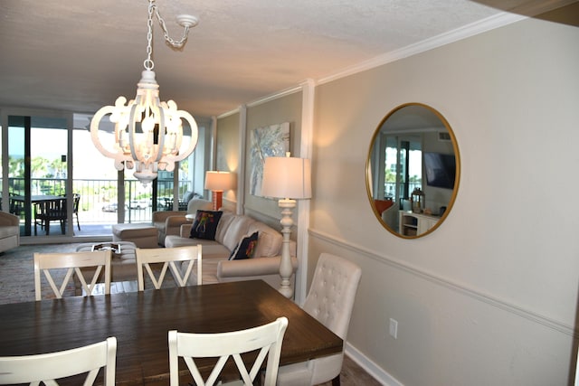 900 Gulf Shore Dr Unit 3042, Destin, FL 32541 - dining room with a chandelier, crown molding, expansive windows, and baseboards