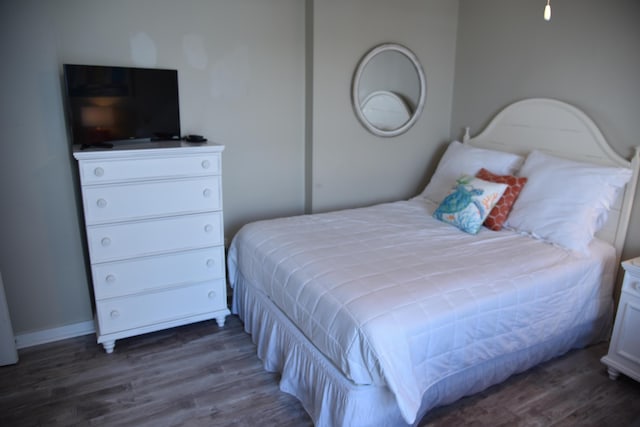 900 Gulf Shore Dr Unit 3042, Destin, FL 32541 - bedroom featuring wood finished floors