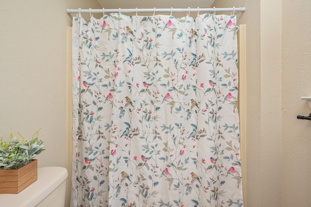 212 Grand Prix Dr, Crestview, FL 32536 - full bathroom with toilet and curtained shower