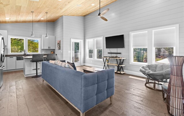 341 Little Canal Dr, Santa Rosa Beach, FL 32459