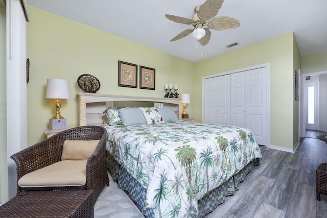 775 Gulf Shore Dr Unit 9222, Destin, FL 32541 - bedroom featuring wood finished floors, a closet, baseboards, and a ceiling fan