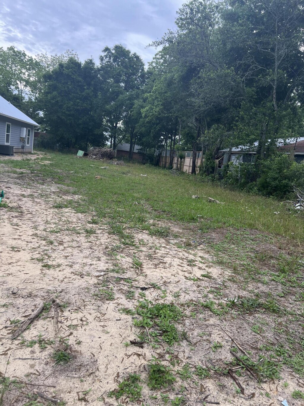 866 W Orange Ave, Defuniak Springs, FL 32435 - photo 2