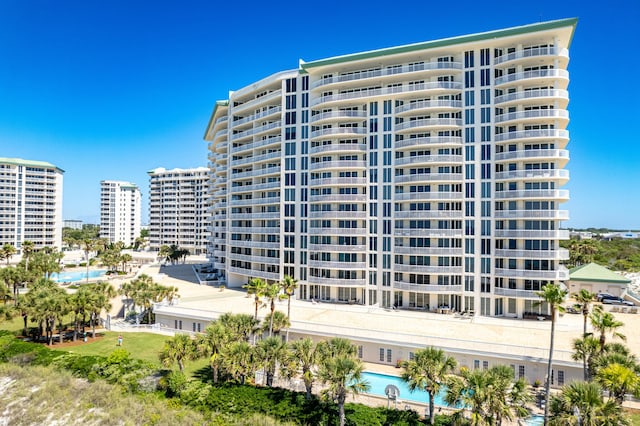 15400 Emerald Coast Pkwy Unit 301, Destin, FL 32541 - view of apartment building / complex with a view of city