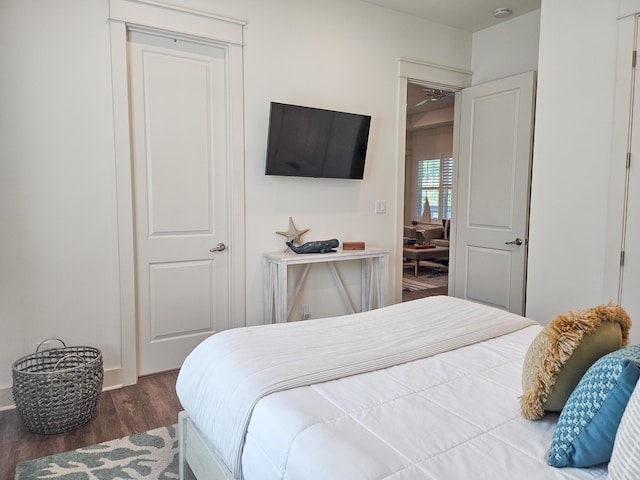 10 Gulfview Way, Santa Rosa Beach, FL 32459 - bedroom with wood finished floors