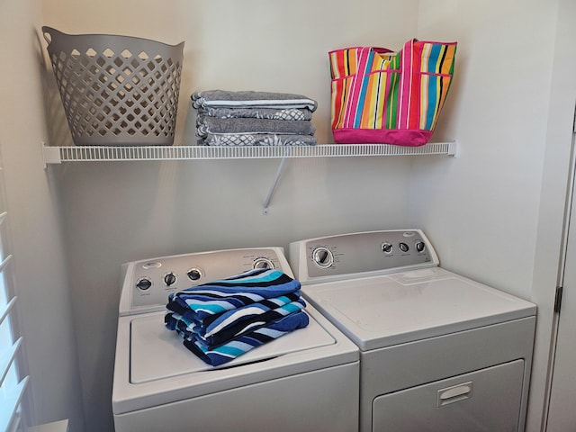 10 Gulfview Way, Santa Rosa Beach, FL 32459 - laundry room featuring separate washer and dryer