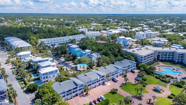 bird's eye view of a pool area