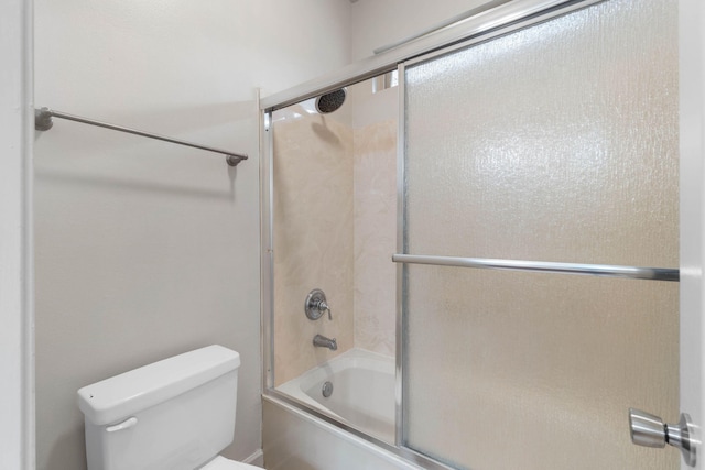 1049 Napa Way, Niceville, FL 32578 - bathroom featuring combined bath / shower with glass door and toilet