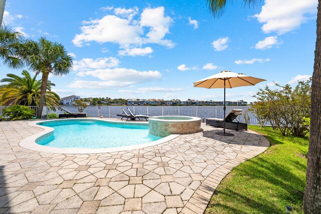 4724 Rendezvous Cv, Destin, FL 32541 - view of swimming pool featuring a patio and a pool with connected hot tub