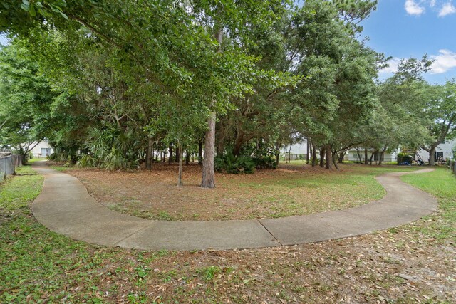 9 5th Ave, Shalimar, FL 32579 - view of community