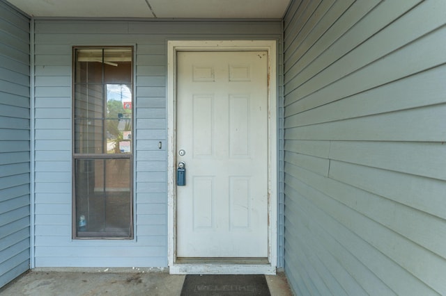 view of exterior entry