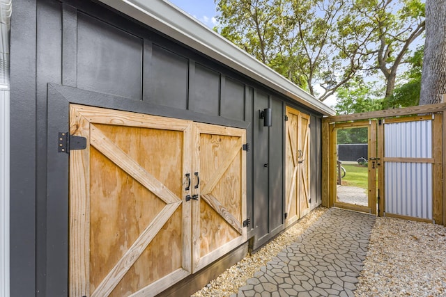 236 Little Canal Dr, Santa Rosa Beach, FL 32459 - view of outdoor structure featuring a gate