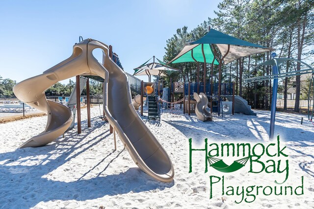 495 Brighton Cv, Freeport, FL 32439 - community play area with fence