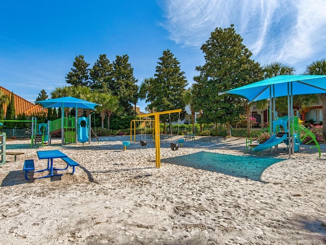 4701 Seastar Vis, Destin, FL 32541 - view of communal playground