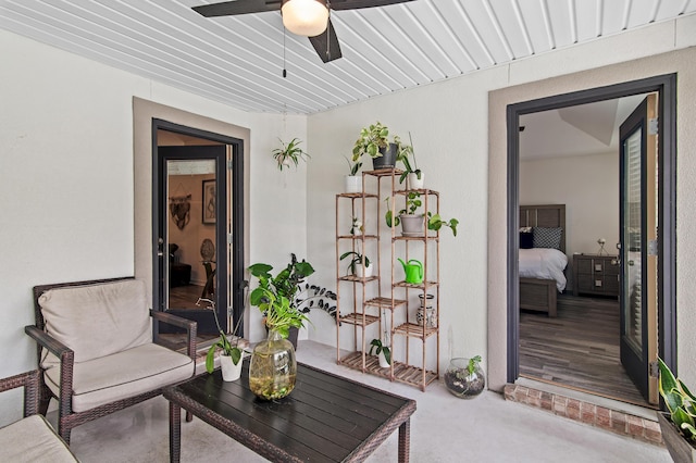 137 Loblolly Bay Dr, Santa Rosa Beach, FL 32459 - living area featuring a ceiling fan