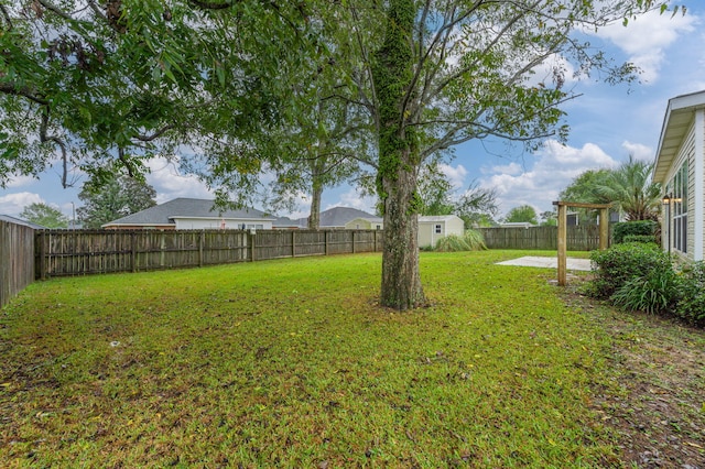 3167 Border Creek Dr, Crestview, FL 32539 - view of yard featuring a patio area