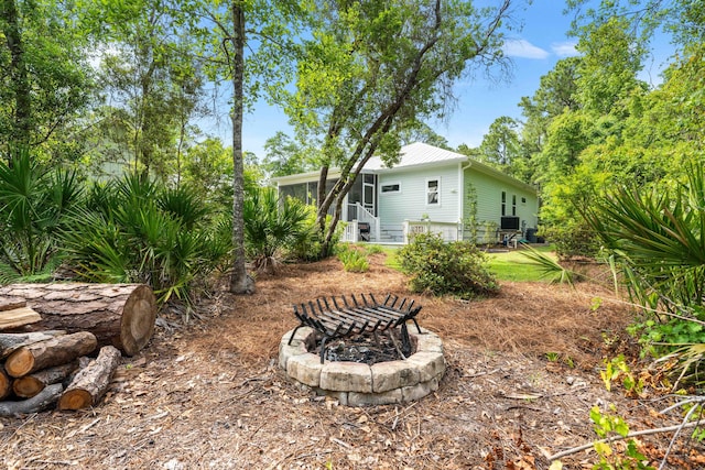 196 Summer Breeze Ln, Santa Rosa Beach, FL 32459 - view of yard featuring a sunroom