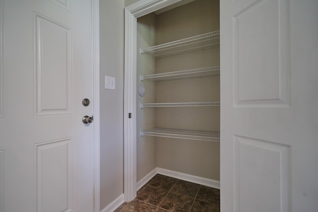 1422 Oakwood Lakes Blvd, Defuniak Springs, FL 32433 - view of closet