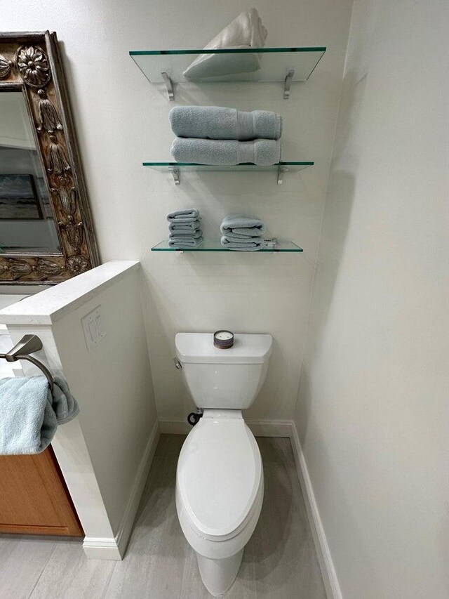 1096 Scenic Gulf Dr Ph 1610, Miramar Beach, FL 32550 - bathroom with toilet and baseboards