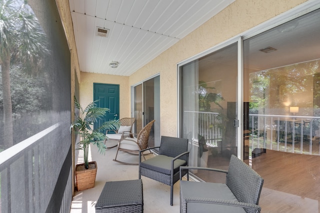4274 Calinda Ln Unit 225, Niceville, FL 32578 - view of patio with a balcony