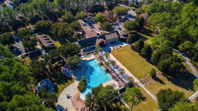 drone / aerial view of a pool area