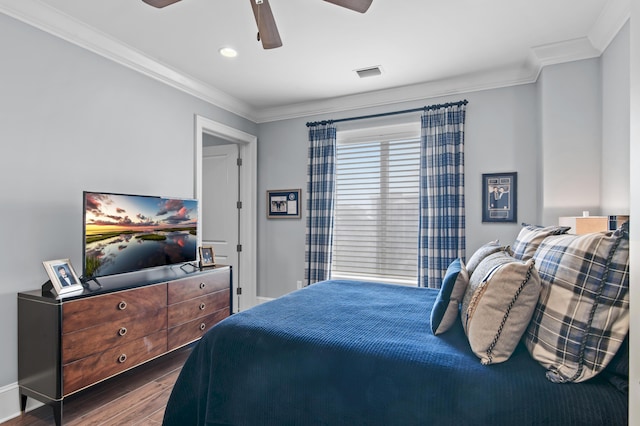 134 Norwood Dr Ph 3, Miramar Beach, FL 32550 - bedroom featuring dark wood-style floors, crown molding, ceiling fan, recessed lighting, and baseboards