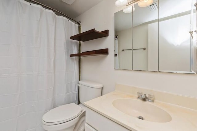 3871 Indian Trl Unit 2E, Destin, FL 32541 - full bath with toilet, vanity, and curtained shower