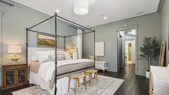 3208 Magnolia Islands Blvd, Panama City Beach, FL 32408 - bedroom featuring dark wood-type flooring, baseboards, crown molding, and recessed lighting
