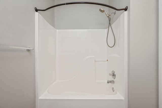 1501 N Partin Dr Unit 264, Niceville, FL 32578 - full bath featuring shower / washtub combination