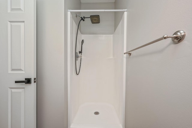 1501 N Partin Dr Unit 264, Niceville, FL 32578 - full bath with a shower