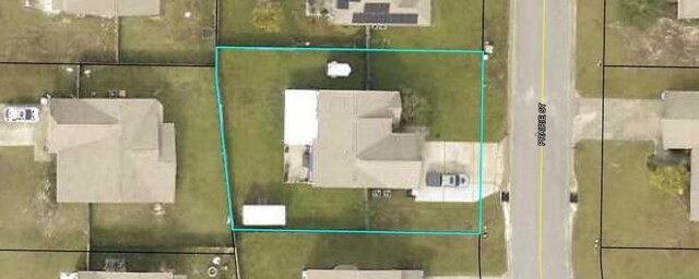 613 Prairie St, Crestview, FL 32536 - aerial view of property's location featuring property boundaries highlighted