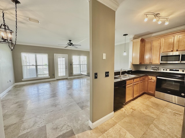 305 Mattie M Kelly Blvd, Destin, FL 32541 - kitchen with appliances with stainless steel finishes, crown molding, baseboards, a sink, and a ceiling fan