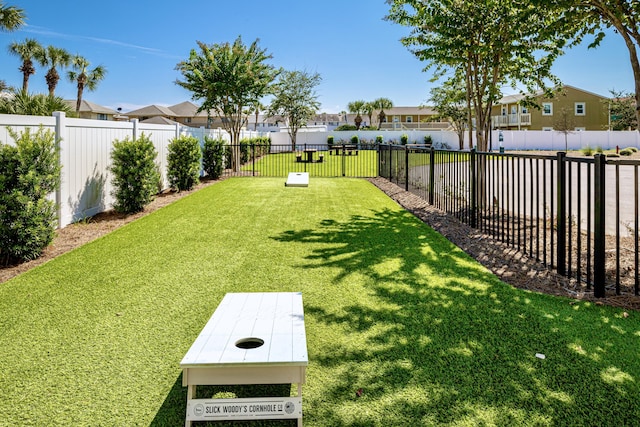view of yard with a residential view