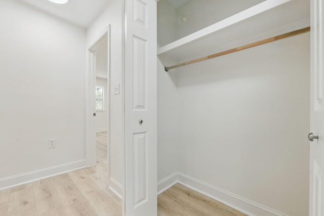 20 NW Higdon Ct, Fort Walton Beach, FL 32547 - view of closet