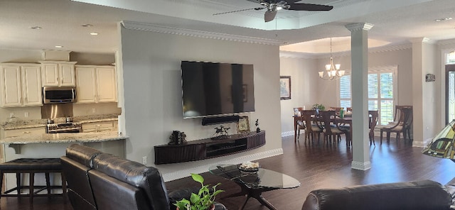 3100 Oriole Dr, Gulf Breeze, FL 32563 - living area featuring dark wood-type flooring, crown molding, ceiling fan, baseboards, and recessed lighting