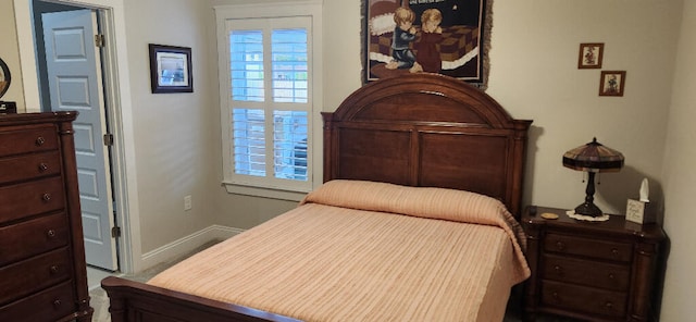 3100 Oriole Dr, Gulf Breeze, FL 32563 - bedroom featuring baseboards