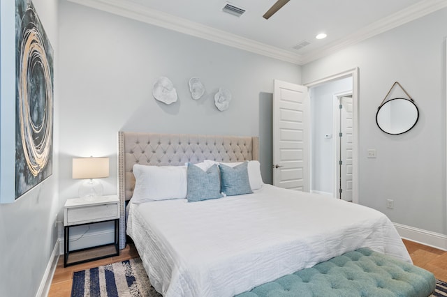 92 Maple St, Santa Rosa Beach, FL 32459 - bedroom featuring ornamental molding, wood finished floors, recessed lighting, and a ceiling fan