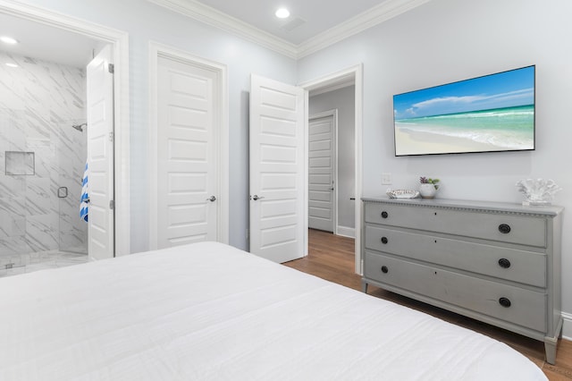 92 Maple St, Santa Rosa Beach, FL 32459 - bedroom with crown molding, wood finished floors, ensuite bathroom, recessed lighting, and a closet