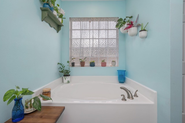 41 S Hidden Lakes Trl, Defuniak Springs, FL 32433 - bathroom with a bath