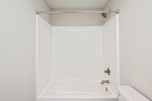 192 S Norwood Rd, Defuniak Springs, FL 32435 - full bath featuring toilet