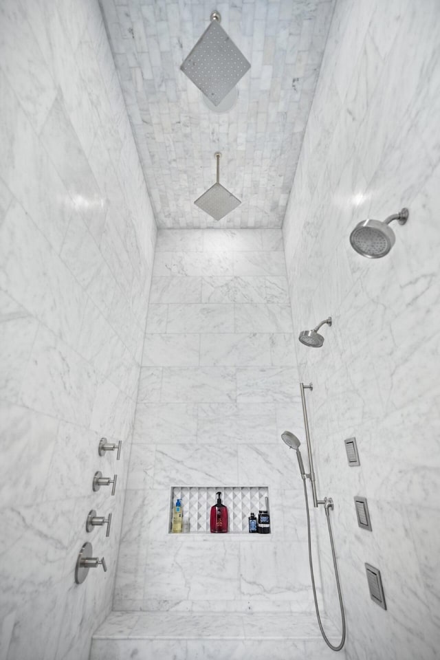3502 Burnt Pine Ln, Miramar Beach, FL 32550 - bathroom featuring tiled shower
