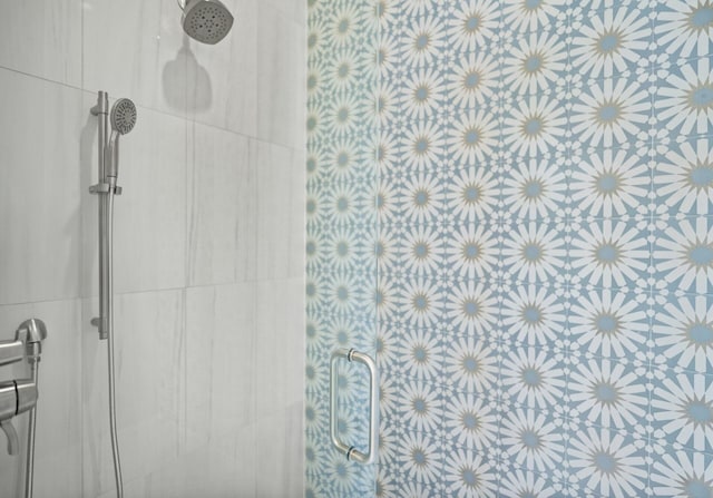 3502 Burnt Pine Ln, Miramar Beach, FL 32550 - bathroom featuring a shower