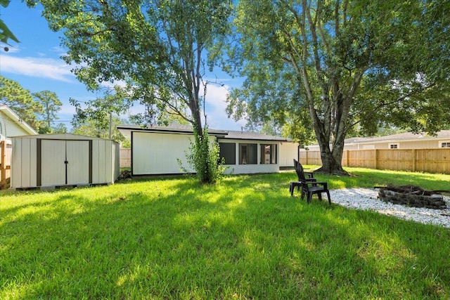 1008 Aspen Ct, Fort Walton Beach, FL 32547 - back of house with a fire pit
