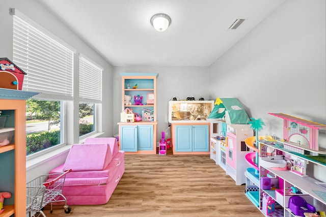 3204 Airport Rd, Panama City, FL 32405 - game room with wood finished floors