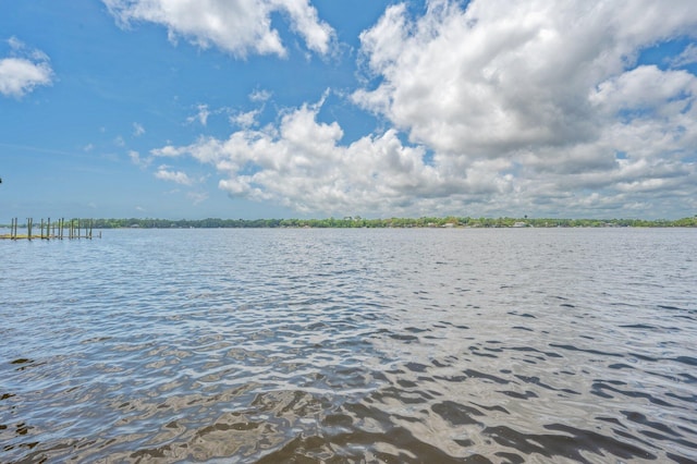 1405 N Bayshore Dr, Niceville, FL 32578 - water view