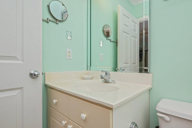 144 Spires Ln Unit 403, Santa Rosa Beach, FL 32459 - bathroom with vanity and toilet
