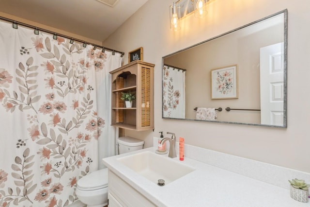 1148 Pin Oak Cir, Niceville, FL 32578 - full bathroom featuring toilet, vanity, and a shower with curtain